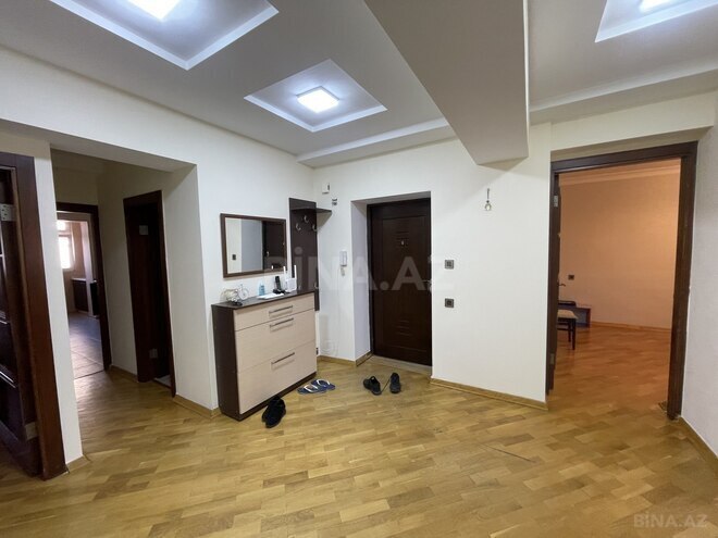 İcarəyə verilir 3 otaqlı köhnə tikili 85 m², Nizami m., photo 27 from 32