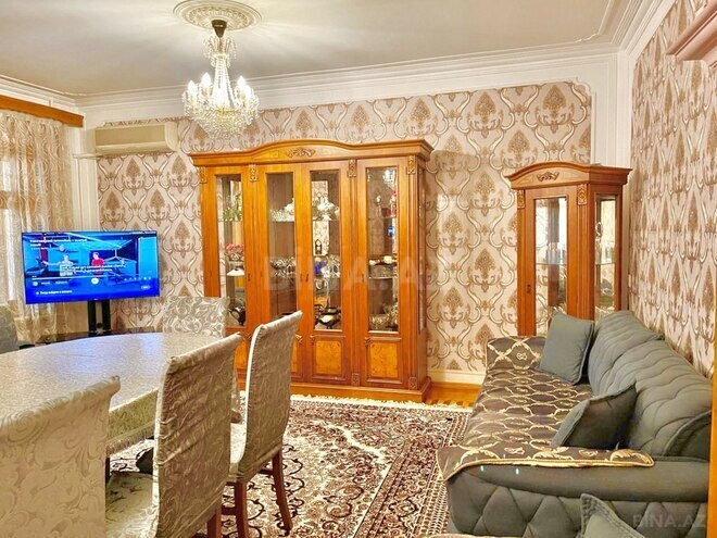 Satılır 5 otaqlı köhnə tikili 120 m², Qara Qarayev m., photo 8 from 31