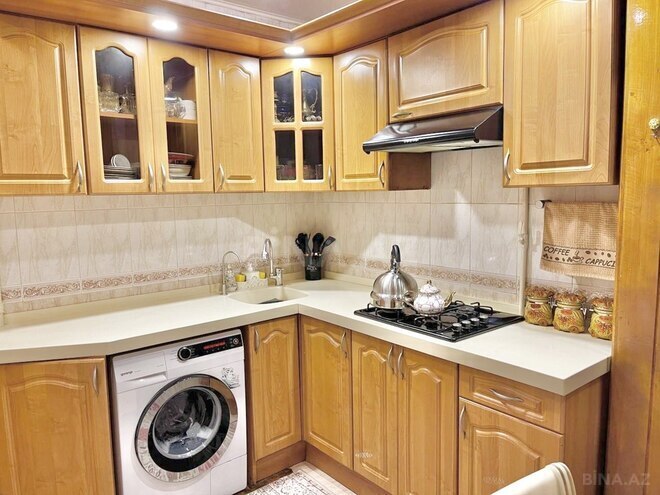 Satılır 5 otaqlı köhnə tikili 120 m², Qara Qarayev m., photo 25 from 31