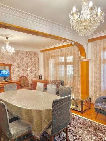 Satılır 5 otaqlı köhnə tikili 120 m², Qara Qarayev m., photo 5 from 31