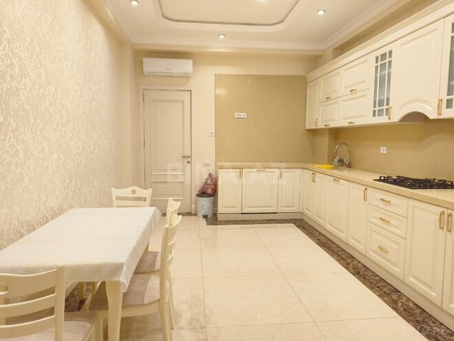 Сдаётся 3-комн. новостройка 170 м², м. Низами, photo 18 from 28