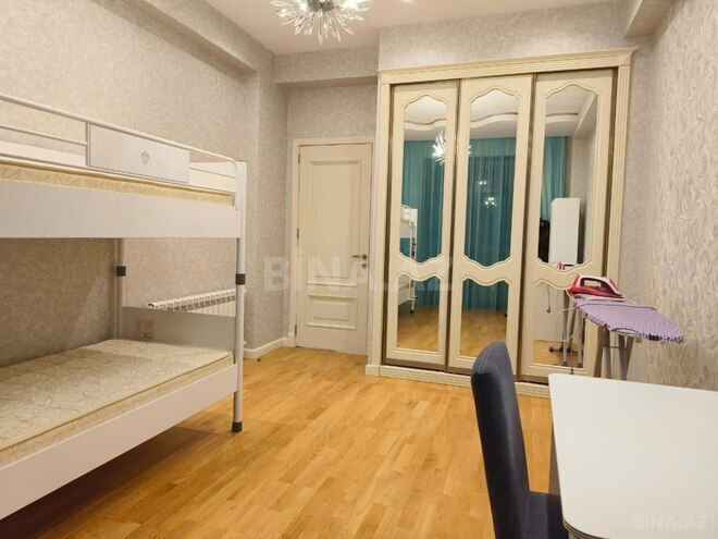 Сдаётся 3-комн. новостройка 170 м², м. Низами, photo 24 from 28