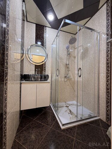 Продаётся 2-комн. вторичка 60 м², м. Ази Асланов, photo 14 from 16