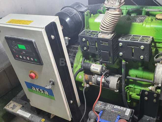 Satılır 7 otaqlı həyət evi/bağ evi 350 m², Novxanı q., photo 6 from 24