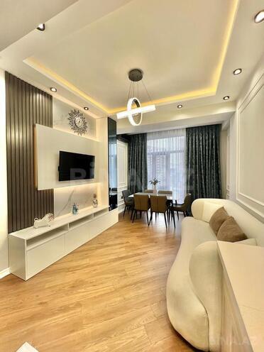 Сдаётся 2-комн. новостройка 65 м², м. Гянджлик, photo 1 from 10