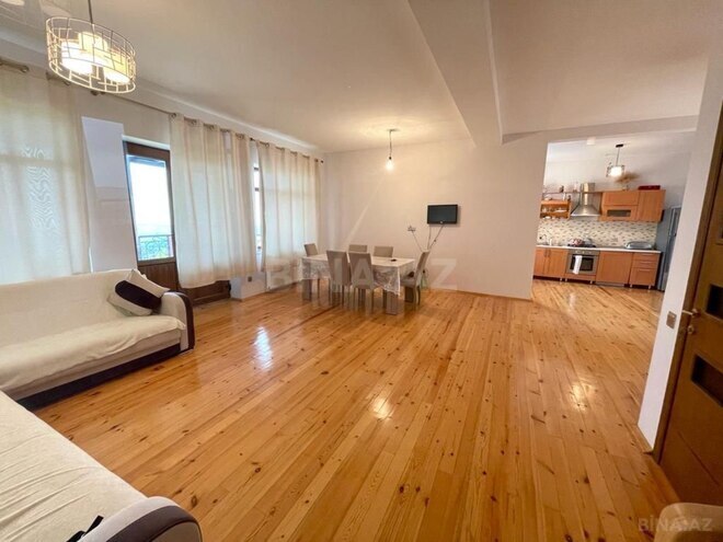 Продаётся 5-комн. дом/дача 250 м², photo 8 from 28