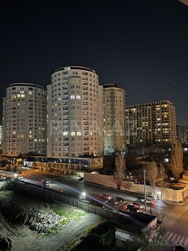 Продаётся 3-комн. новостройка 105 м², м. Низами, photo 15 from 16
