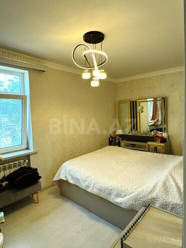 Продаётся 2-комн. вторичка 60 м², м. Ичеришехер, photo 4 from 13
