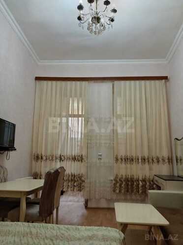 Продаётся 1-комн. вторичка 30 м², м. Низами, photo 17 from 18