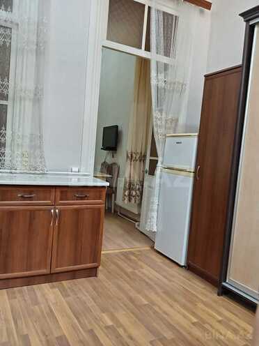 Продаётся 1-комн. вторичка 30 м², м. Низами, photo 10 from 18