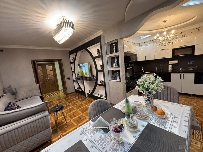 Продаётся 5-комн. вторичка 110 м², м. Халглар Достлугу, photo 16 from 20