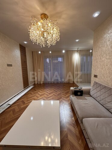 Продаётся 3-комн. вторичка 58 м², м. Элмляр Академиясы, photo 1 from 16