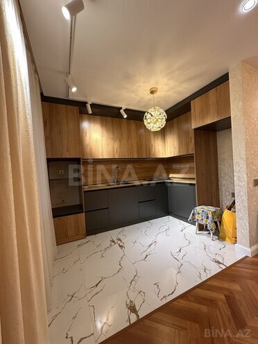 Продаётся 3-комн. вторичка 58 м², м. Элмляр Академиясы, photo 5 from 16