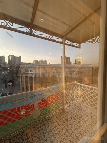 Продаётся 3-комн. вторичка 58 м², м. Элмляр Академиясы, photo 13 from 16