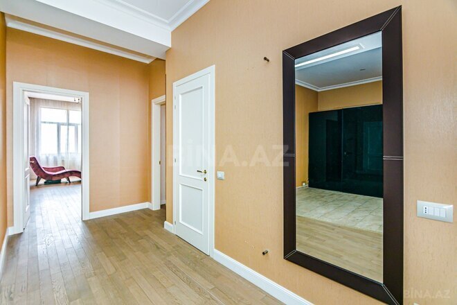 Продаётся 3-комн. новостройка 153 м², м. Низами, photo 12 from 29