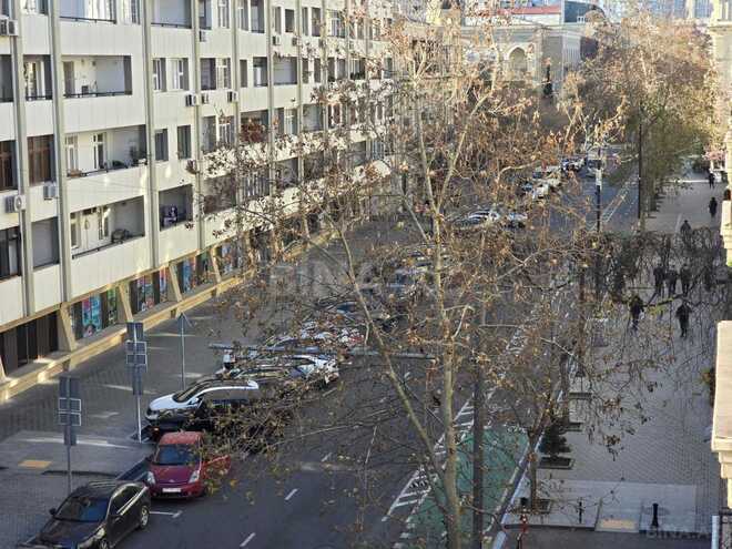 Продаётся 4-комн. вторичка 140 м², м. 28 мая, photo 8 from 18