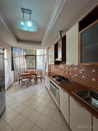 İcarəyə verilir 3 otaqlı yeni tikili 150 m², Sahil m., photo 6 from 9