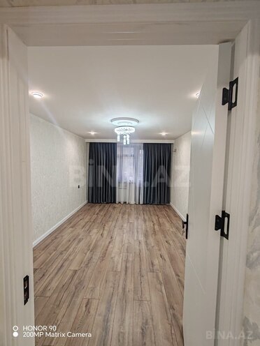 Satılır 3 otaqlı köhnə tikili 75 m², Elmlər Akademiyası m., photo 1 from 8