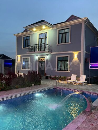Сдаётся 6-комн. дом/дача 240 м², photo 1 from 16