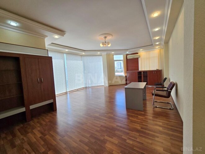Сдаётся 5-комн. офис 250 м², Бинагадинский р., photo 12 from 17