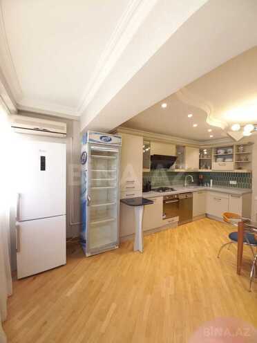 Продаётся 3-комн. вторичка 115 м², м. Низами, photo 6 from 17