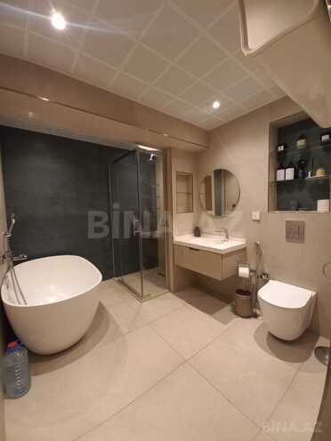 Продаётся 3-комн. вторичка 115 м², м. Низами, photo 13 from 17