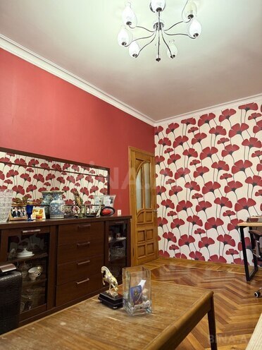 Satılır 4 otaqlı köhnə tikili 110 m², Nəsimi m., photo 3 from 18