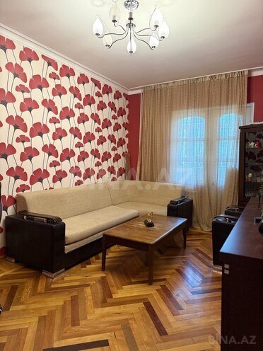 Satılır 4 otaqlı köhnə tikili 110 m², Nəsimi m., photo 16 from 18