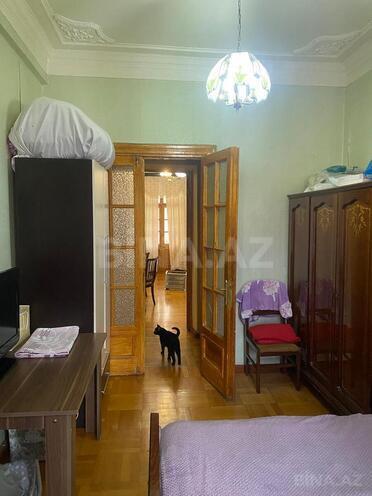 Satılır 2 otaqlı köhnə tikili 65 m², Elmlər Akademiyası m., photo 4 from 11