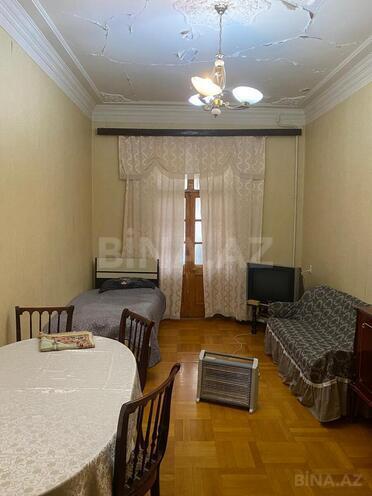 Satılır 2 otaqlı köhnə tikili 65 m², Elmlər Akademiyası m., photo 5 from 11