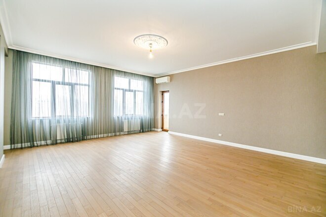 Продаётся 3-комн. новостройка 153 м², м. Низами, photo 8 from 15