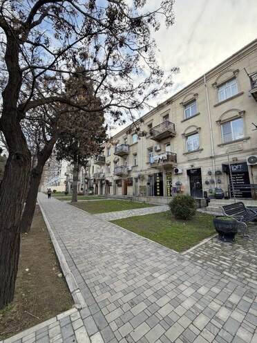 Satılır 3 otaqlı köhnə tikili 70 m², Bakıxanov q., photo 20 from 22