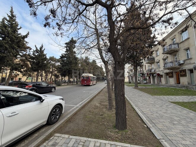 Satılır 3 otaqlı köhnə tikili 70 m², Bakıxanov q., photo 19 from 22