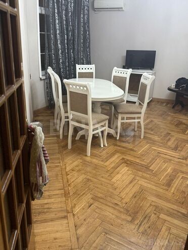 Сдаётся 3-комн. вторичка 70 м², м. Низами, photo 14 from 15