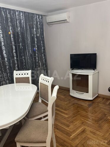 Сдаётся 3-комн. вторичка 70 м², м. Низами, photo 11 from 15
