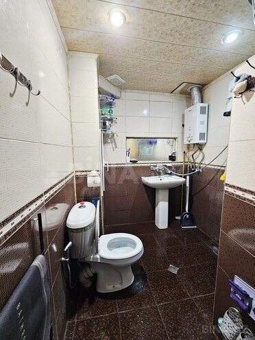 Satılır 2 otaqlı köhnə tikili 35 m², İnşaatçılar m., photo 10 from 12