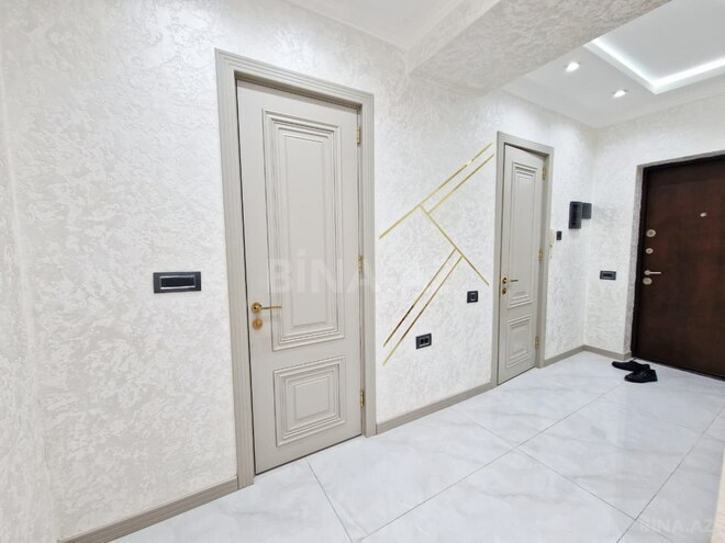 Продаётся 3-комн. новостройка 110 м², м. Кара Караев, photo 18 from 24