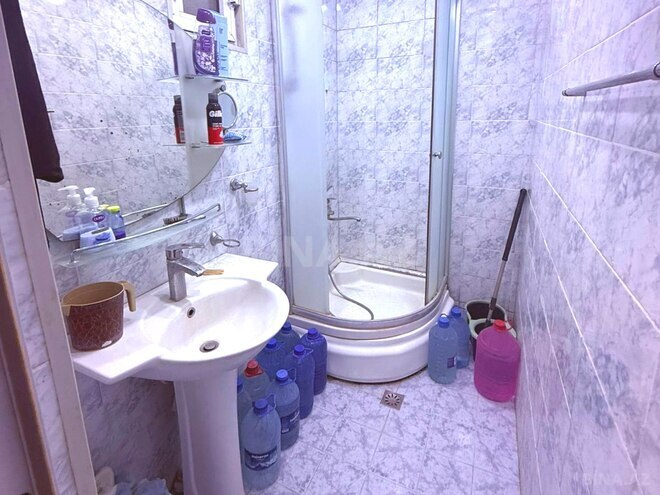 Satılır 3 otaqlı köhnə tikili 85 m², Xalqlar Dostluğu m., photo 11 from 15