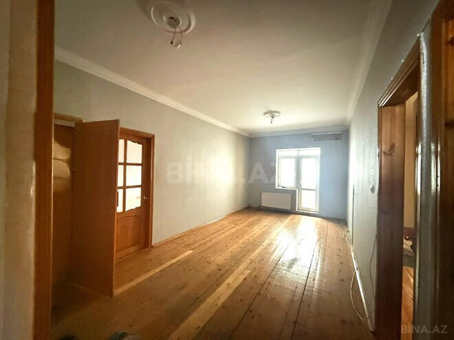 Satılır 3 otaqlı köhnə tikili 85 m², Xalqlar Dostluğu m., photo 1 from 15