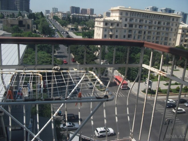 Satılır 2 otaqlı köhnə tikili 85 m², Nəsimi r., photo 3 from 11