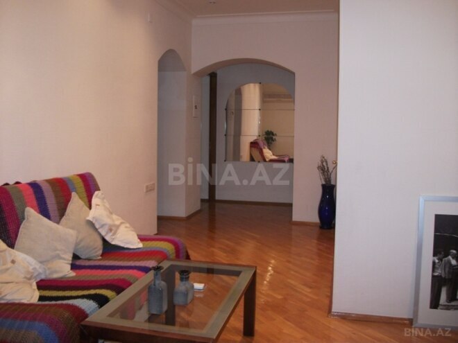 Satılır 2 otaqlı köhnə tikili 85 m², Nəsimi r., photo 9 from 11