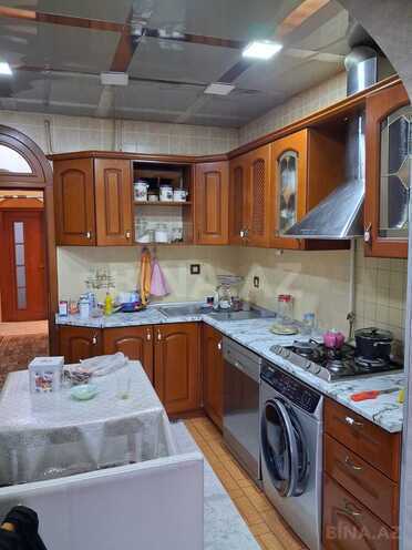 Satılır 4 otaqlı köhnə tikili 100 m², İnşaatçılar m., photo 14 from 18