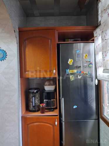 Satılır 4 otaqlı köhnə tikili 100 m², İnşaatçılar m., photo 8 from 18