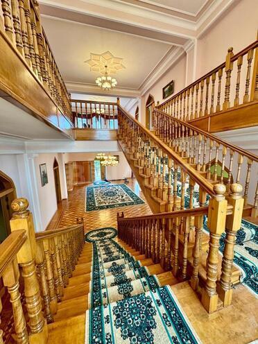 Satılır 10 otaqlı həyət evi/bağ evi 1 000 m², Mərdəkan q., photo 1 from 31