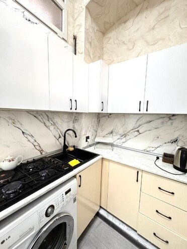 Satılır 1 otaqlı köhnə tikili 30 m², 28 May m., photo 13 from 15