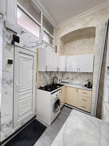 Satılır 1 otaqlı köhnə tikili 30 m², 28 May m., photo 12 from 15