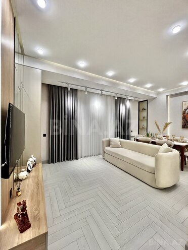 Продаётся 2-комн. новостройка 78 м², м. Кара Караев, photo 3 from 15