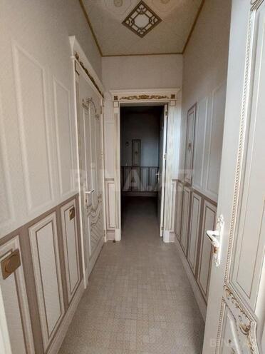 Satılır 8 otaqlı həyət evi/bağ evi 300 m², Qara Qarayev m., photo 17 from 20