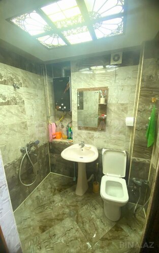 Satılır 3 otaqlı köhnə tikili 90 m², Qara Qarayev m., photo 12 from 17