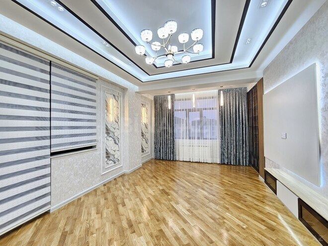 Продаётся 3-комн. новостройка 120 м², м. Нефтчиляр, photo 1 from 13